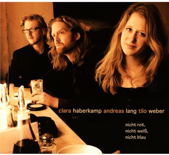Clara Haberkamp - Nicht Rot, Nicht Weiß, Nicht Blau