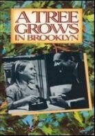 A tree grows in Brooklyn (1945)