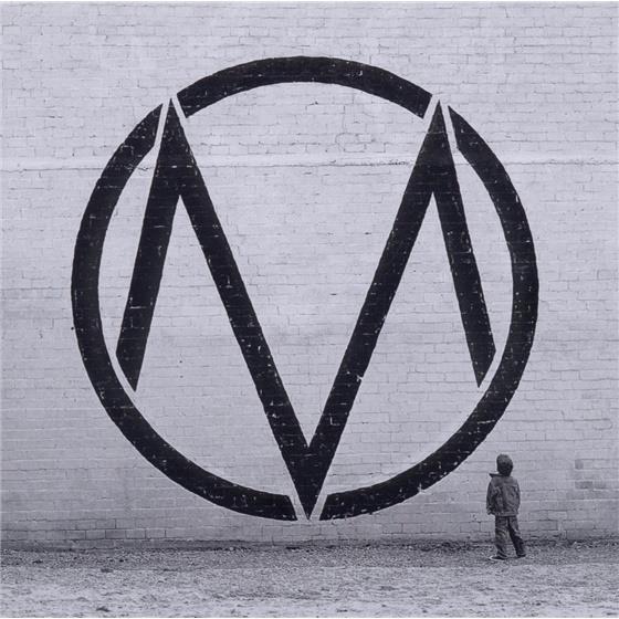 The Maine - Black & White + Bonus