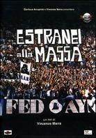 Estranei alla massa