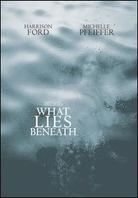 What Lies Beneath (2000)