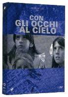 Con gli occhi al cielo