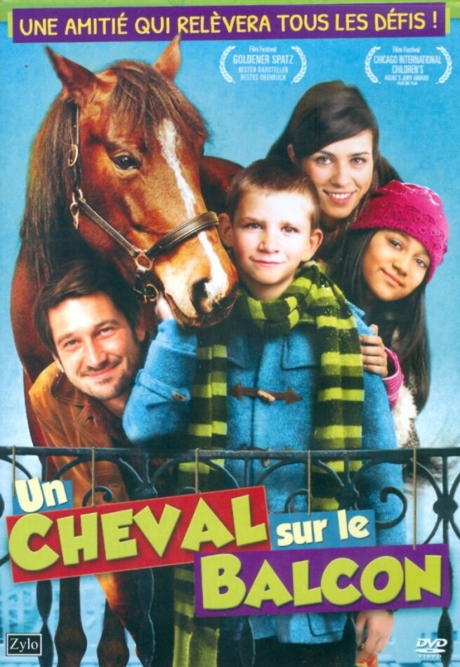 Un cheval sur le balcon (2012)