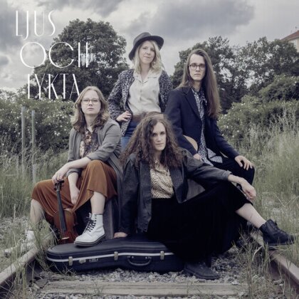 Hammer & Lykta - Ljus Och Lykta