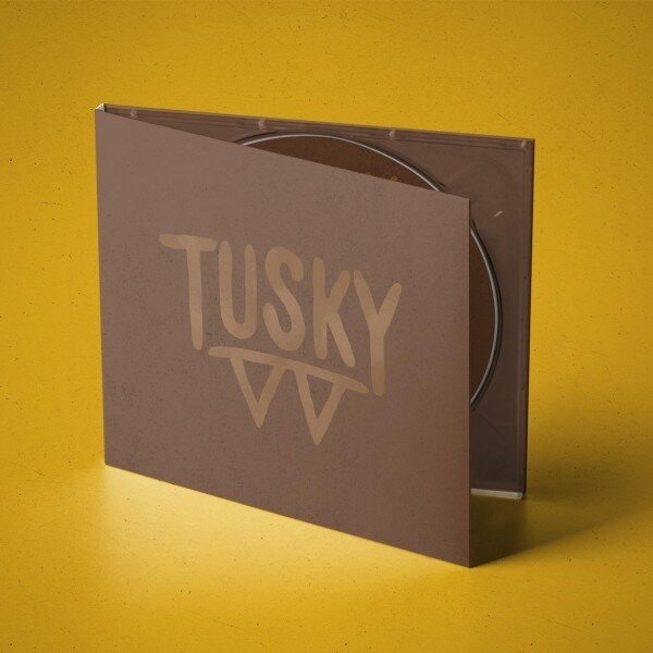Tusky - ---