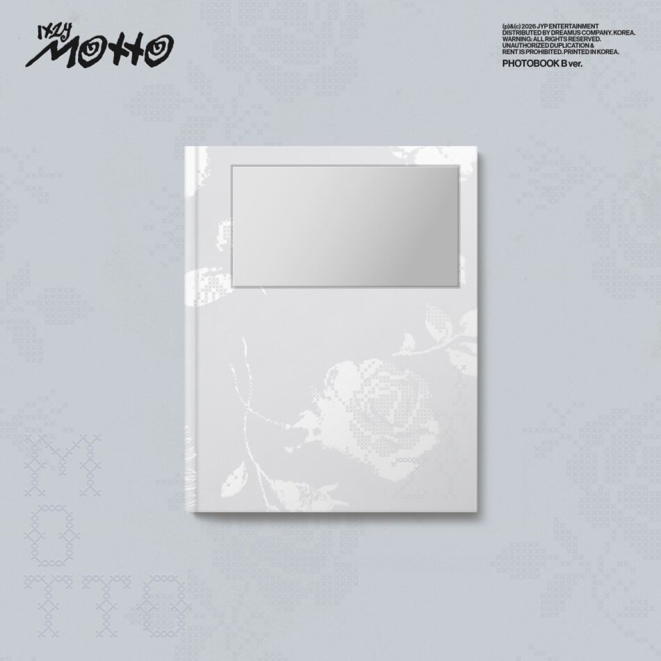 Itzy (K-Pop) - Motto Photobook B Version