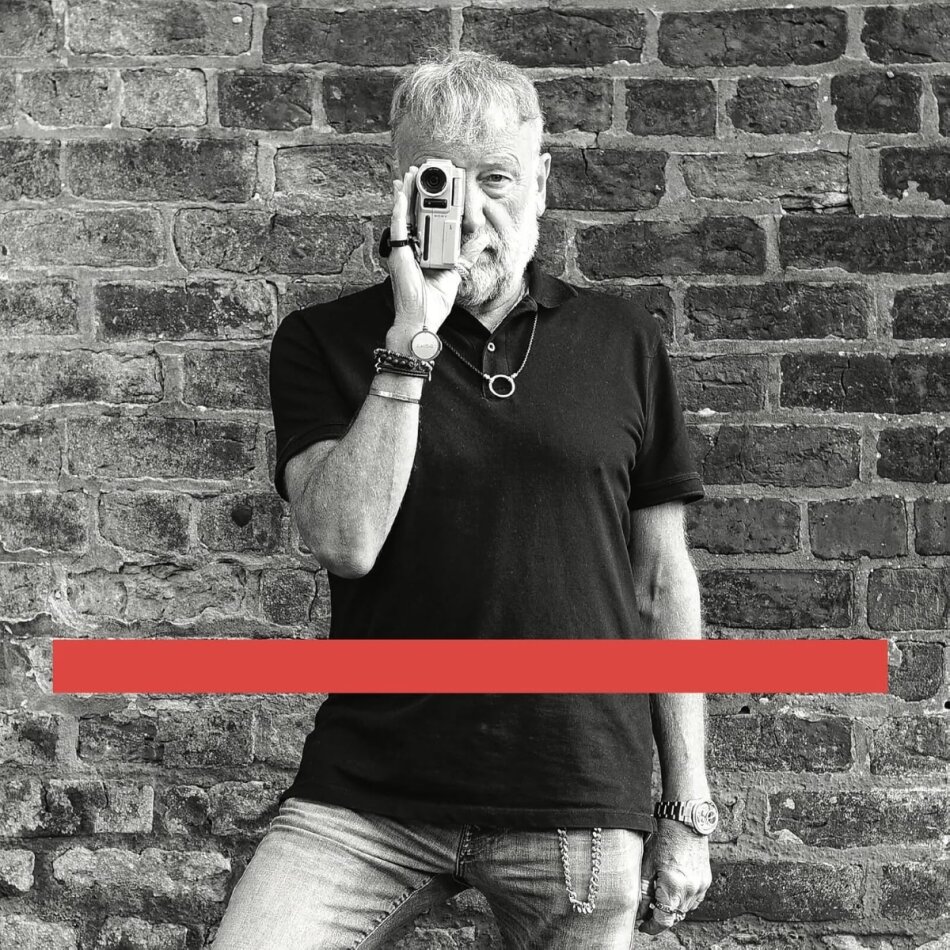 Peter Hook (New Order) & The Light - Live At O2 Victoria Warehouse / Manchester - 19/4/25 3 CDs